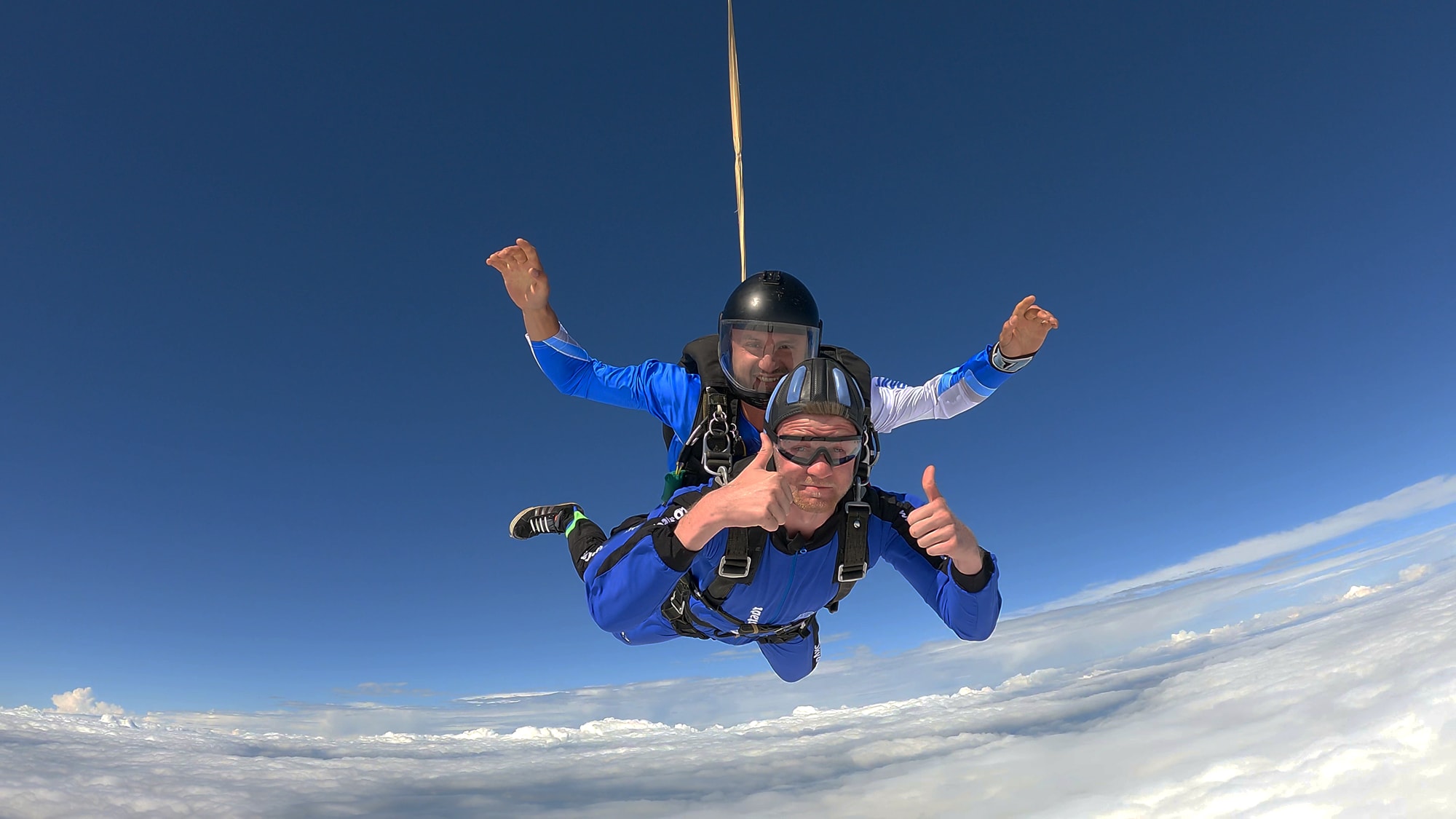 Fallschirmsprung verschenken – Außergewöhnliches Erlebnis in Oberösterreich