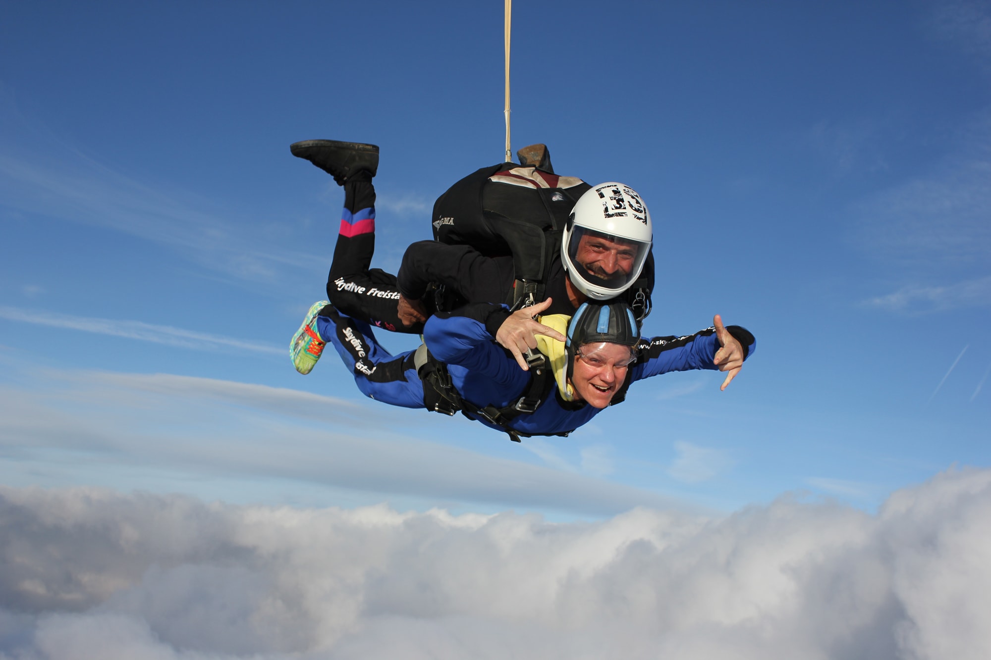 Was dich beim Fallschirmspringen am Flugplatz Freistadt erwartet